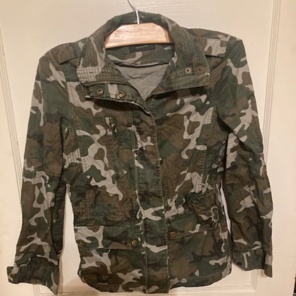 Love Tree Camo Jacket Utility Zipper  Size S